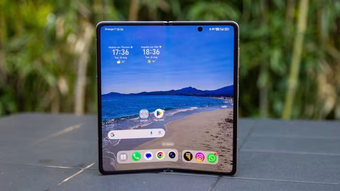 Samsung Galaxy Z Fold 8 Review