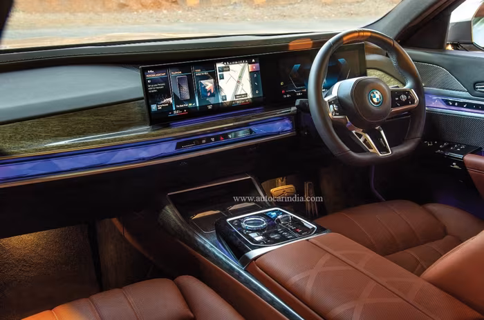 BMW i7 Review